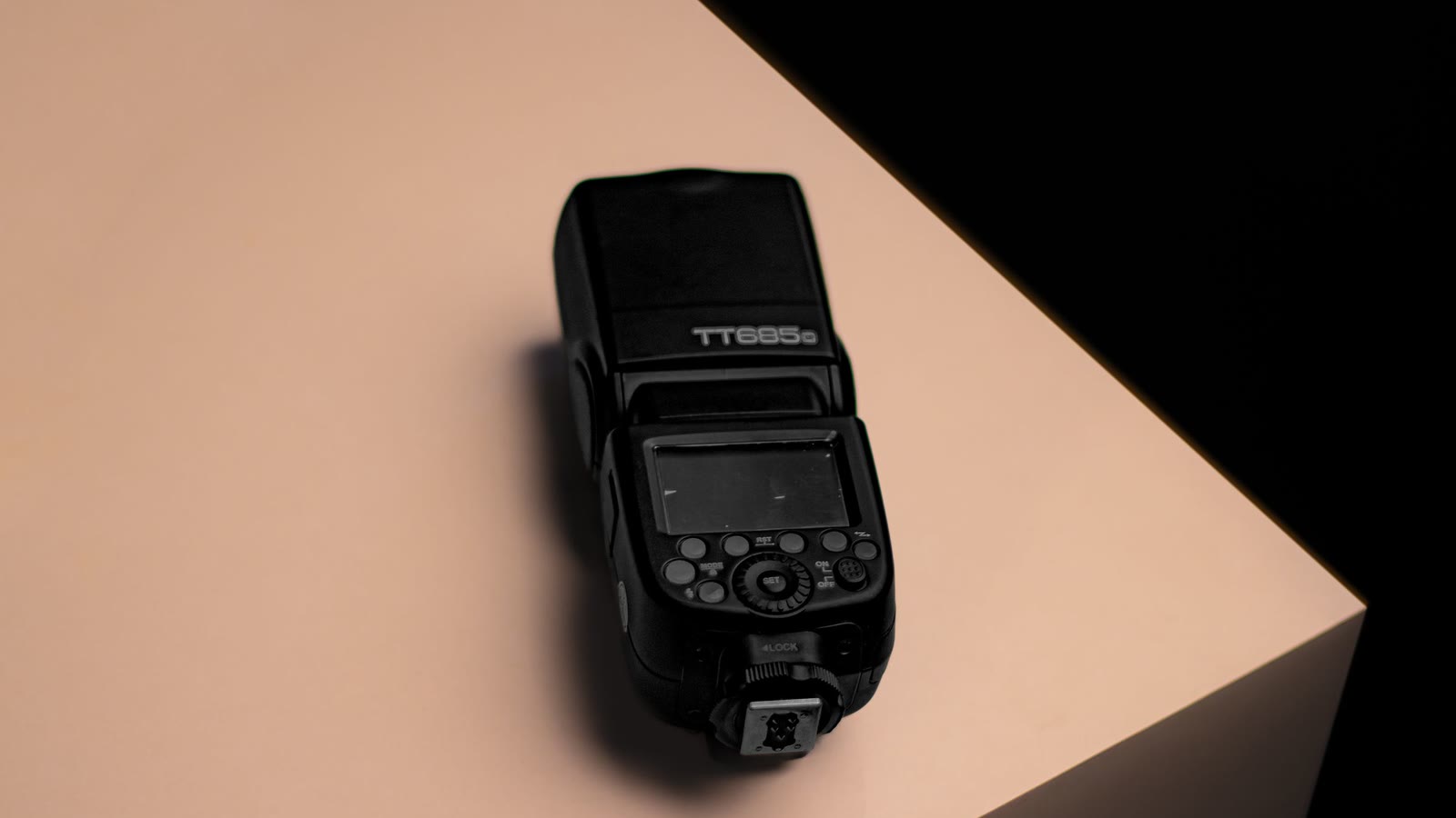 Why I stopped carrying a flash